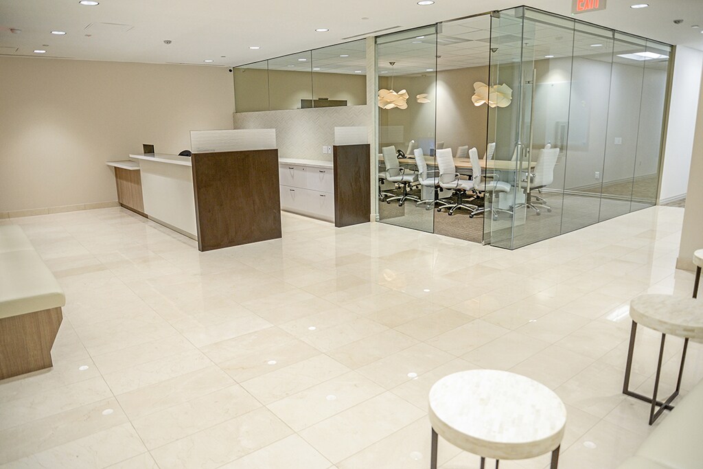 26565-26575 W Agoura Rd, Calabasas, CA à louer Photo de l’immeuble– Image 1 sur 6