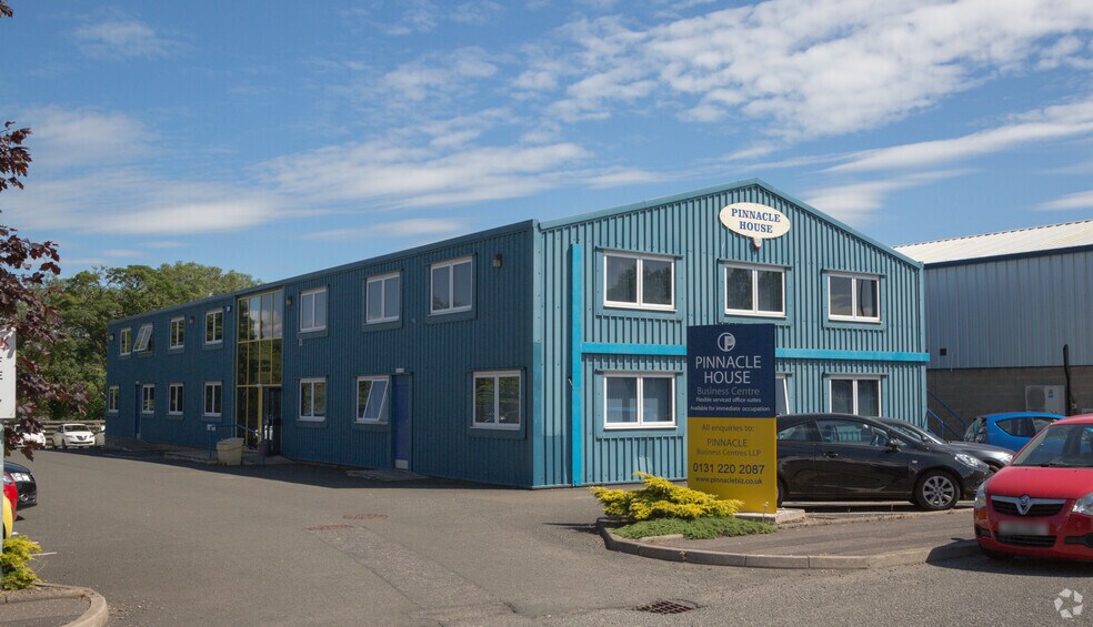 Mill Rd, Linlithgow à louer - Photo de l’immeuble – Image 1 sur 10