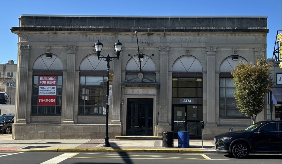 201 N Wood Ave, Linden, NJ à louer - Photo de l’immeuble – Image 1 sur 1