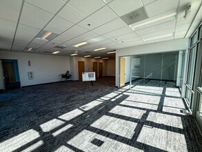 Industrial Dr, Stockton, CA à louer Photo intérieure– Image 2 sur 8