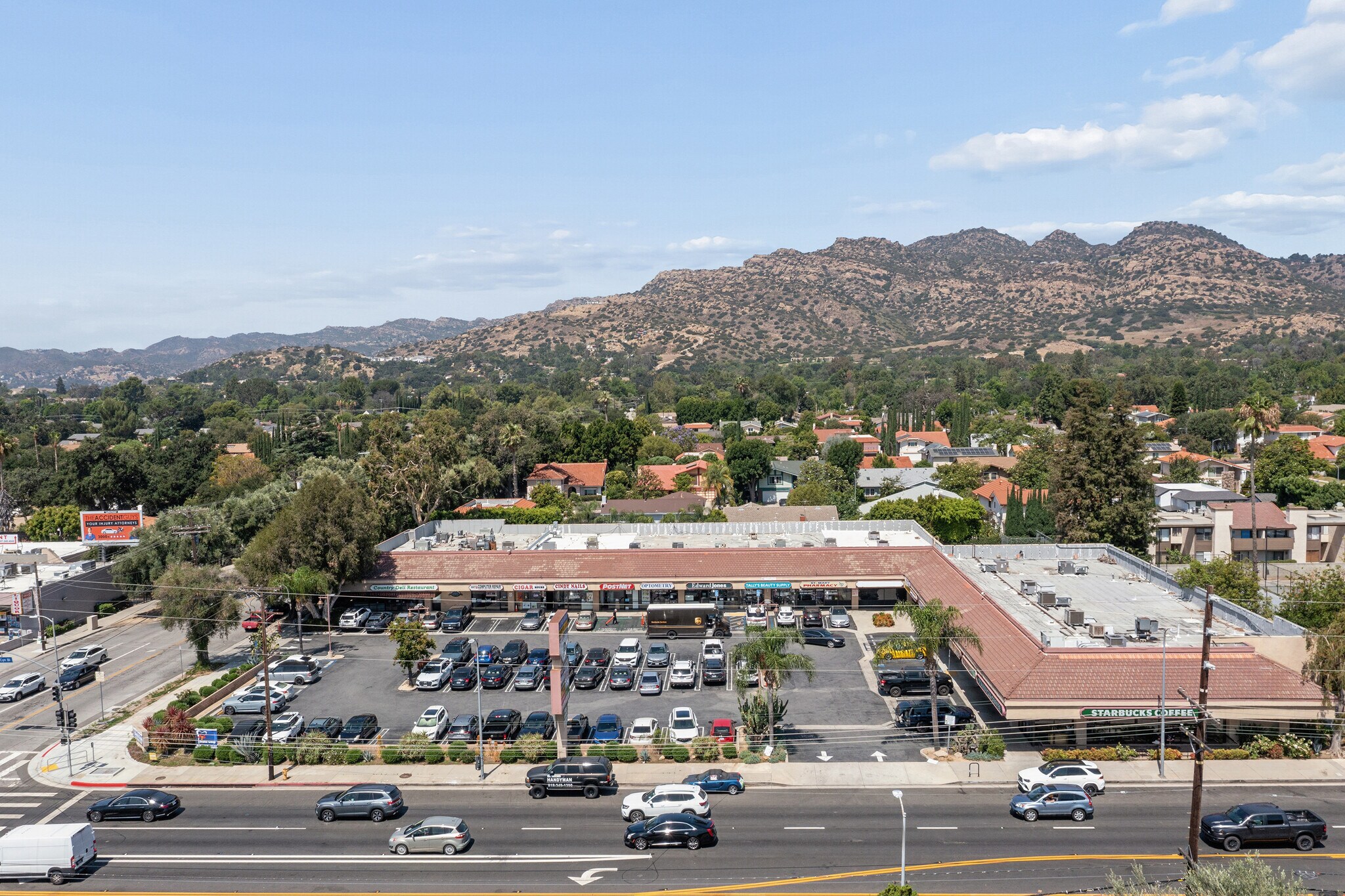9901-9935 Topanga Canyon Blvd, Chatsworth, CA à louer Photo de l’immeuble– Image 1 sur 9