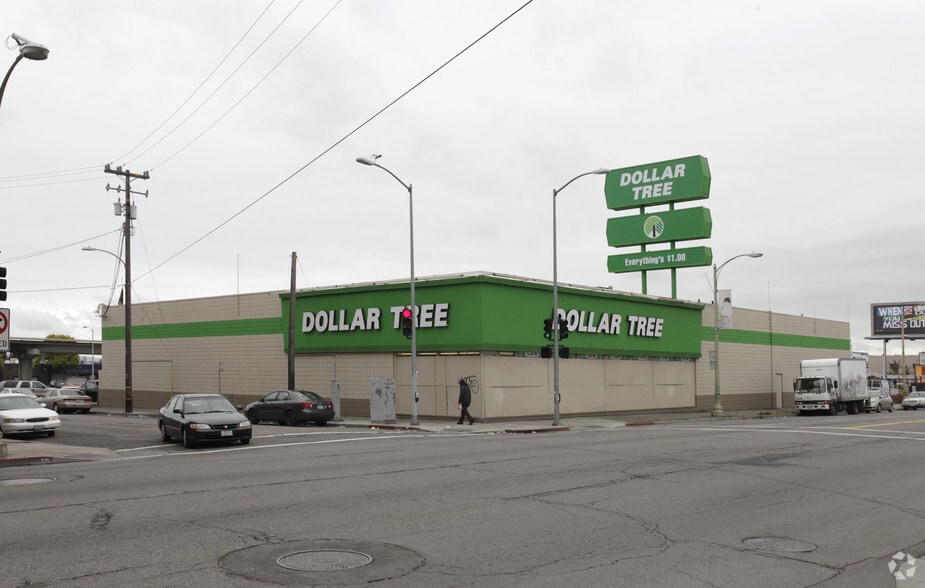 2427 International Blvd, Oakland, CA à vendre - Photo principale – Image 1 sur 19