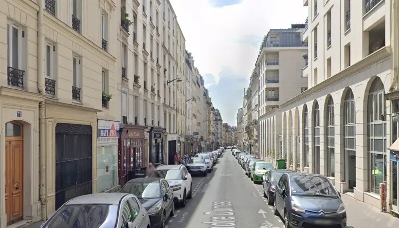 Immeuble residentiel dans Paris à vendre Photo de l’immeuble– Image 1 sur 3