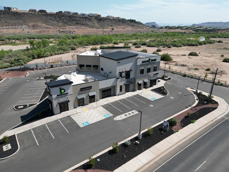 River Road & 1450 S, Saint George, UT à louer - Photo de l’immeuble – Image 2 sur 13