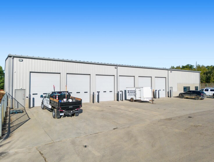 8190 Old White Lake Rd, Springfield Township, MI à vendre - Photo de l’immeuble – Image 3 sur 14