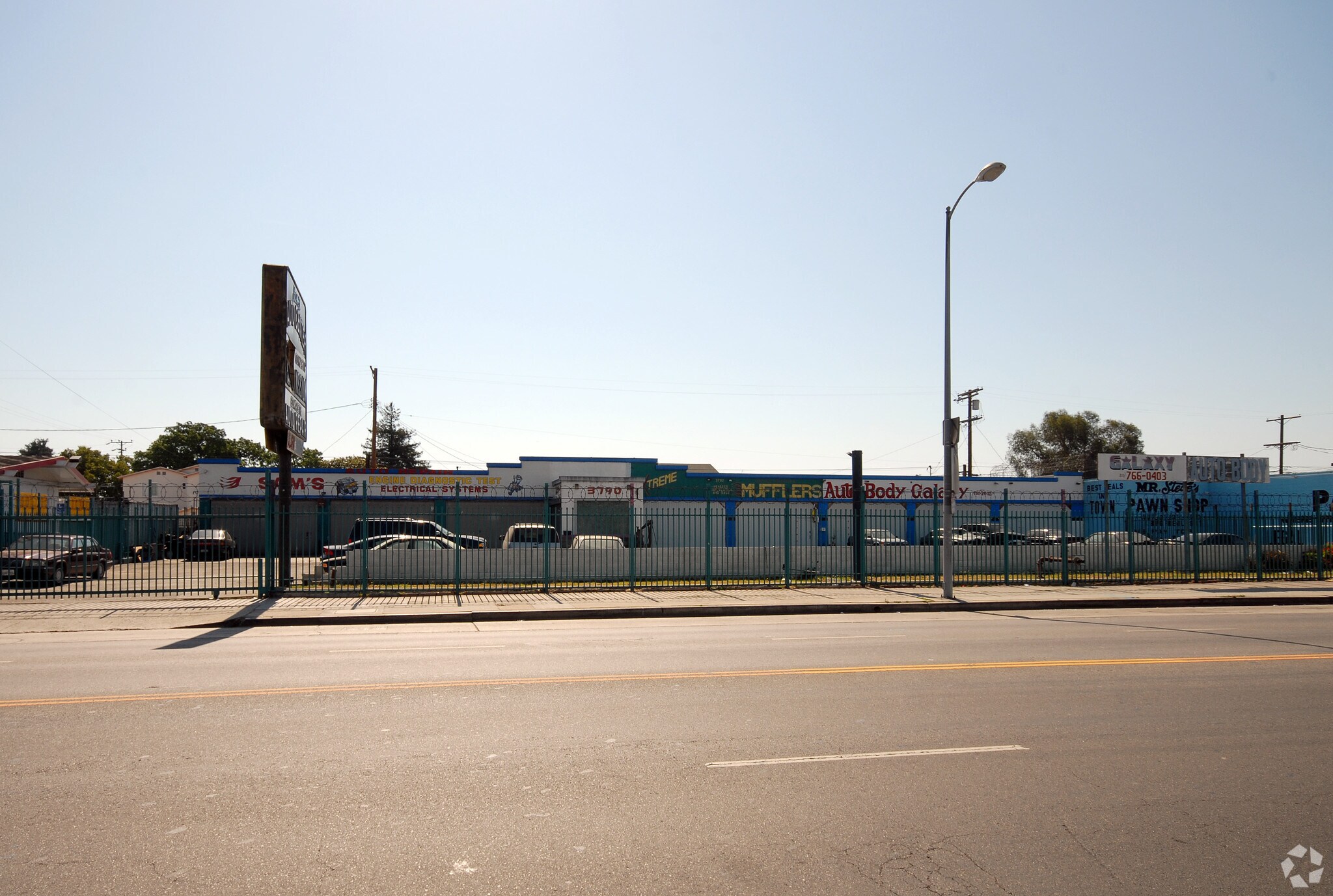 3790-3796 S Western Ave, Los Angeles, CA à louer Photo principale– Image 1 sur 4