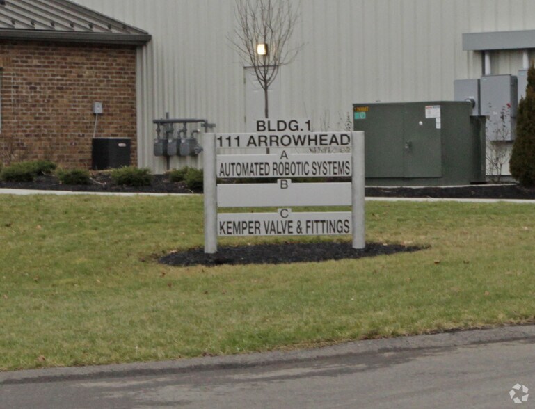 111 Arrowhead Dr, Slippery Rock, PA à vendre - Photo de l’immeuble – Image 2 sur 4