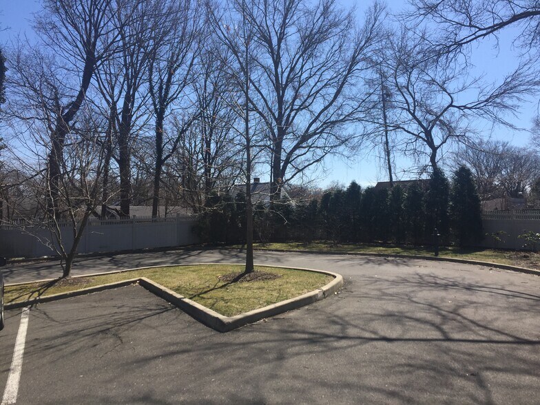 85 East Putnam Ave, Cos Cob, CT à louer - Photo de l’immeuble – Image 3 sur 11