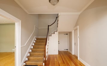 43 Crown St, Kingston, NY à louer Photo intérieure– Image 2 sur 15