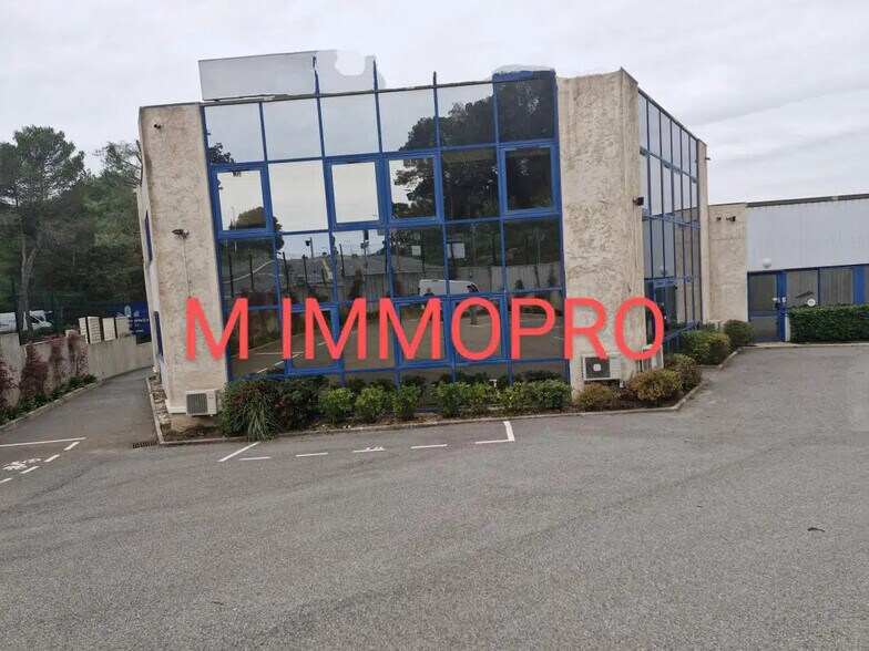 Industriel/Logistique dans Antibes à louer - Photo de l’immeuble – Image 1 sur 9