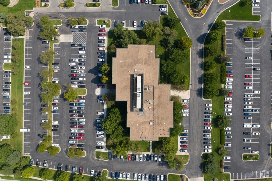 8325 Lenexa Dr, Lenexa, KS à louer - Aérien – Image 3 sur 13