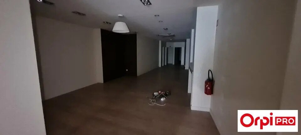 Local commercial dans Saint-Brieuc à louer - Photo intérieure – Image 3 sur 9