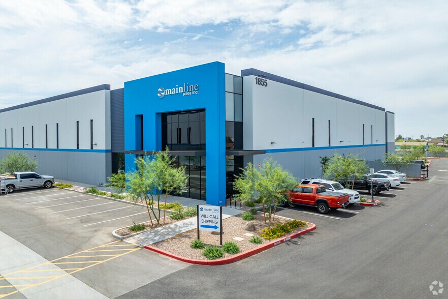 1900 Encinas ln, Phoenix, AZ à louer - Photo principale – Image 2 sur 6