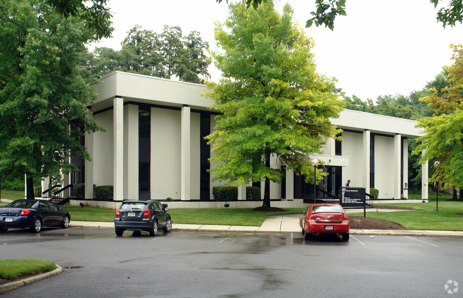 2847 Penn Forest Blvd, Roanoke, VA à louer - Photo de l’immeuble – Image 3 sur 3