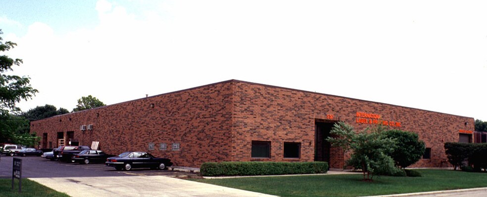 537 N Edgewood Ave, Wood Dale, IL à louer - Photo de l’immeuble – Image 2 sur 3