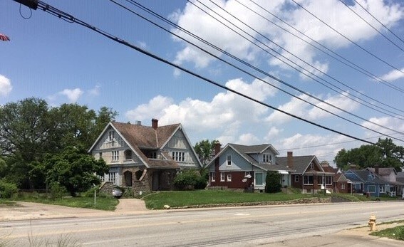 8405-8411 Reading Rd, Cincinnati, OH à vendre - Photo de l’immeuble – Image 2 sur 3