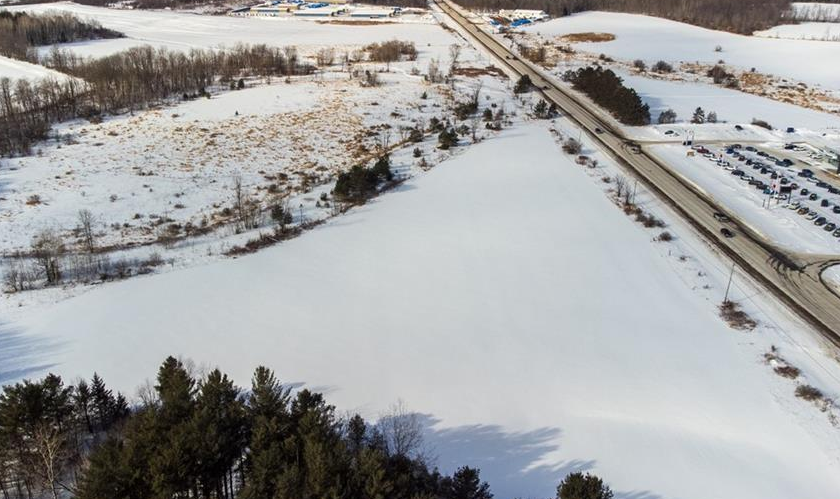 Pembroke St W, Pembroke, ON à vendre Aérien– Image 1 sur 2