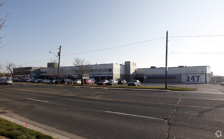 1390-1400 Plains Rd E, Burlington, ON à louer - Photo de l’immeuble – Image 3 sur 14