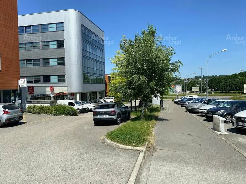 Bureau dans Besançon à louer - Photo de l’immeuble – Image 1 sur 6