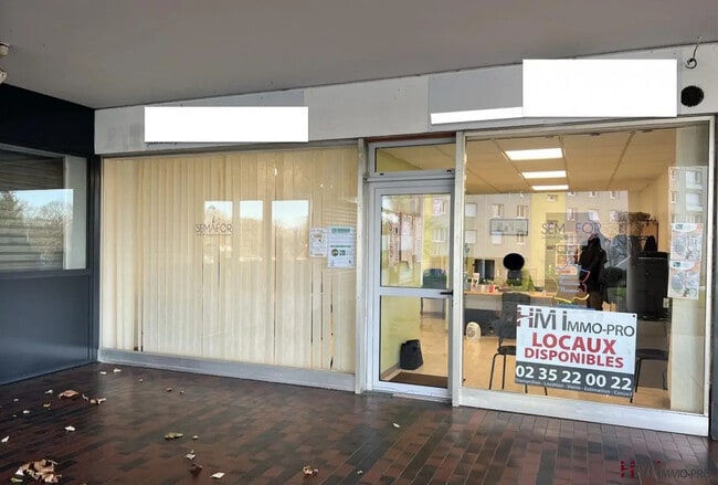 Plus de détails pour Local commercial à louer