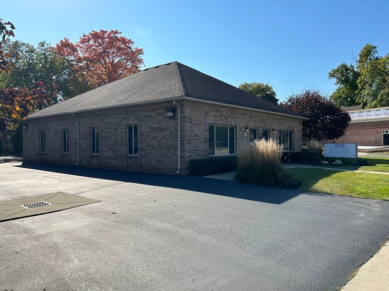 175 Cass Ave, Mount Clemens, MI à vendre - Photo de l’immeuble – Image 1 sur 18