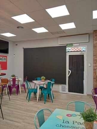 Plus de détails pour Local commercial à louer