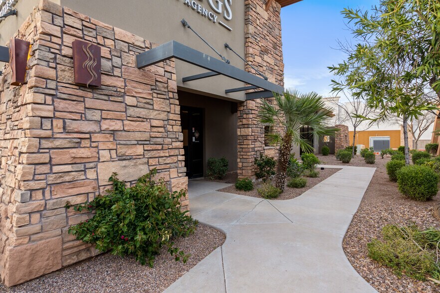 2680 S Val Vista Dr, Gilbert, AZ à louer - Photo de l’immeuble – Image 2 sur 7