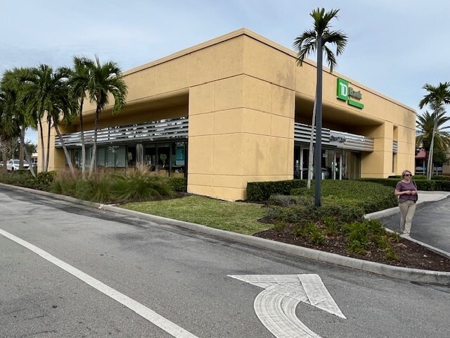 3325 W Hillsboro Blvd, Deerfield Beach, FL à louer - Photo de l’immeuble – Image 3 sur 130