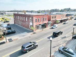 101 E Trade St, Sanford, NC - VUE AÉRIENNE  vue de carte - Image1