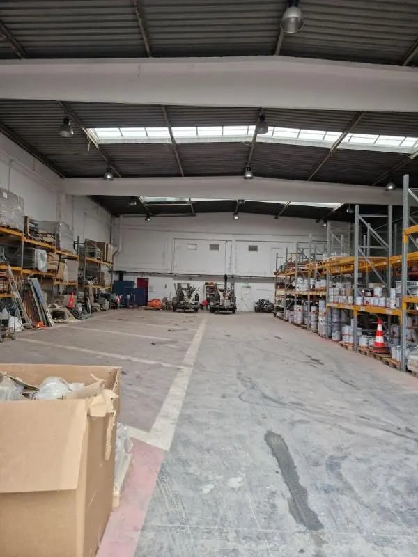 Local d’activités dans SAINT-OUEN-L'AUMONE à louer Photo de l’immeuble– Image 1 sur 10