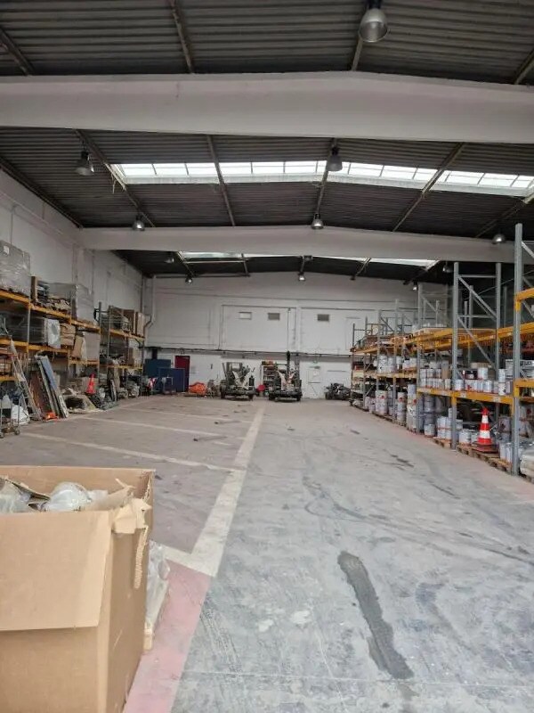 Plus de détails pour Bureau, Local d'activités à louer