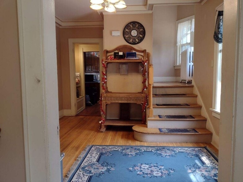 314 Augusta Ave, Dekalb, IL à vendre - Photo de l’immeuble – Image 2 sur 15