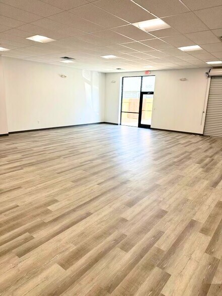 308A E Main St, Tomball, TX à louer - Photo intérieure – Image 3 sur 6