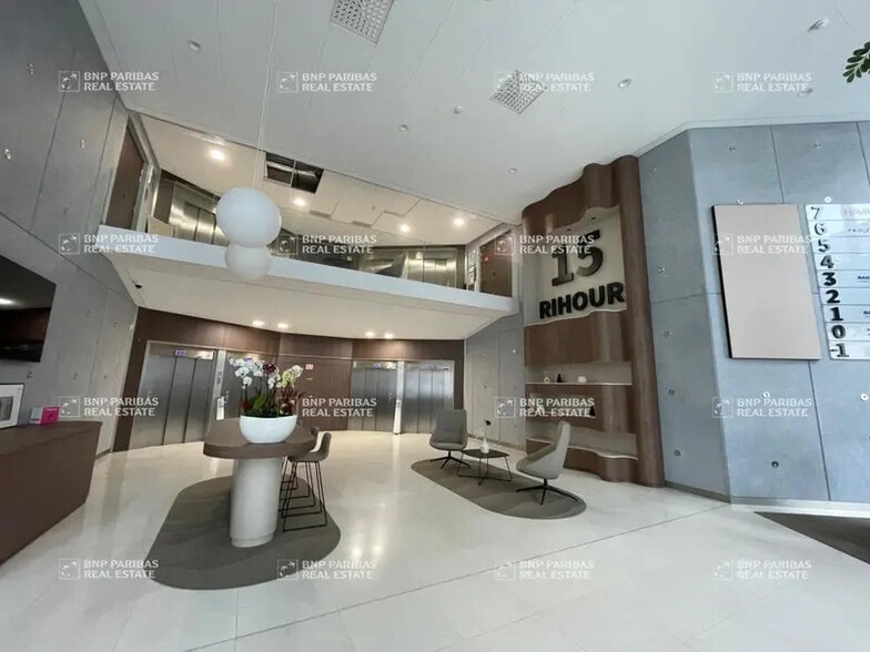 15 Rue Du Palais Rihour, Lille à louer - Photo de l’immeuble – Image 3 sur 11