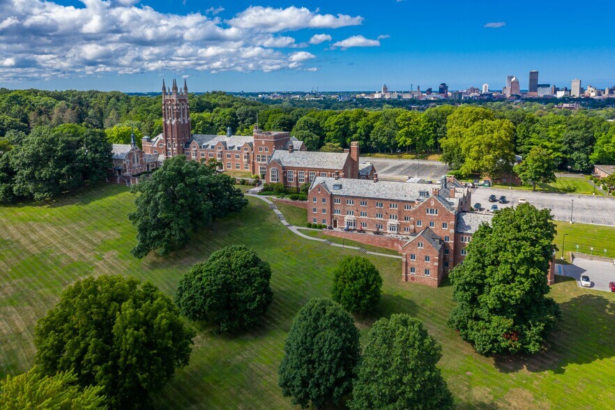 1100 Goodman St S, Rochester, NY à louer - Photo de l’immeuble – Image 3 sur 18