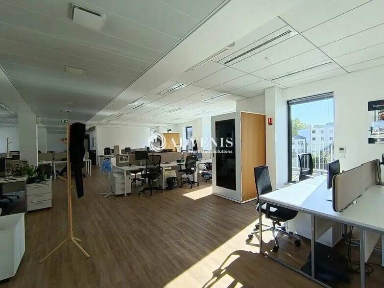 Bureau dans Lille à louer - Photo de l’immeuble – Image 2 sur 11