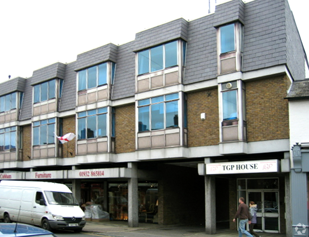 43-47 High St, Cobham à louer Photo principale– Image 1 sur 2