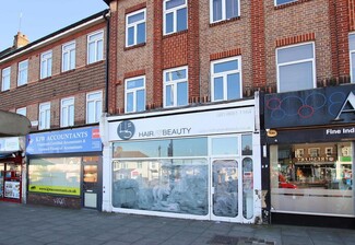 Plus de détails pour 3 The Broadway, Croydon - Local commercial à louer
