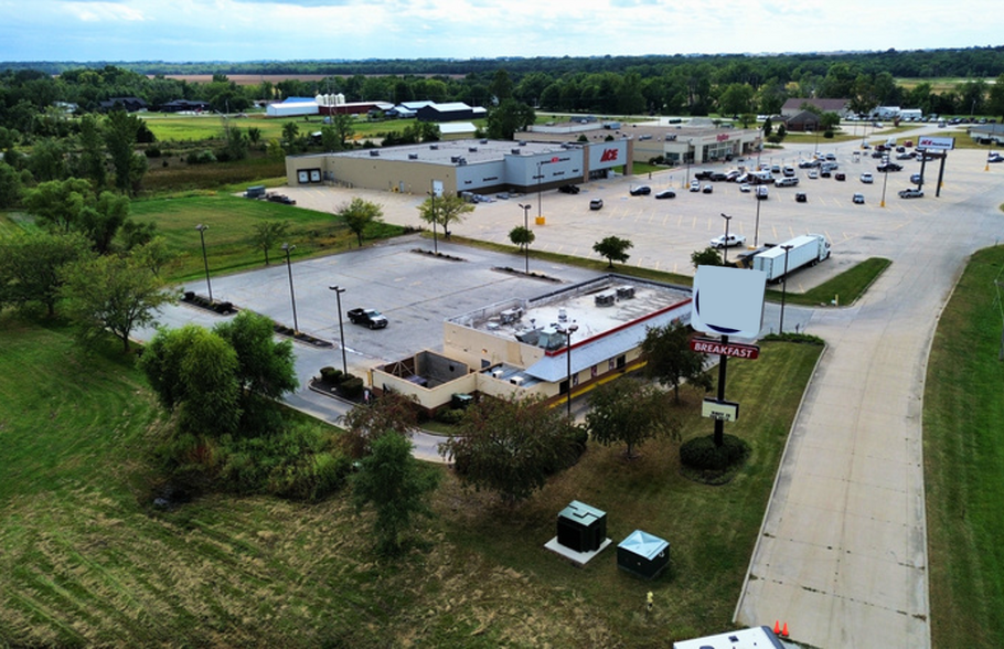 1319 141st St, Perry, IA à vendre - Photo de l’immeuble – Image 3 sur 6