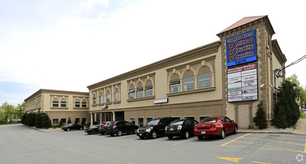 24 Newark Pompton Tpke, Little Falls, NJ à louer - Photo de l’immeuble – Image 3 sur 8
