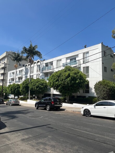 1617 N Fuller Ave, Los Angeles, CA à vendre - Photo de l’immeuble – Image 3 sur 12