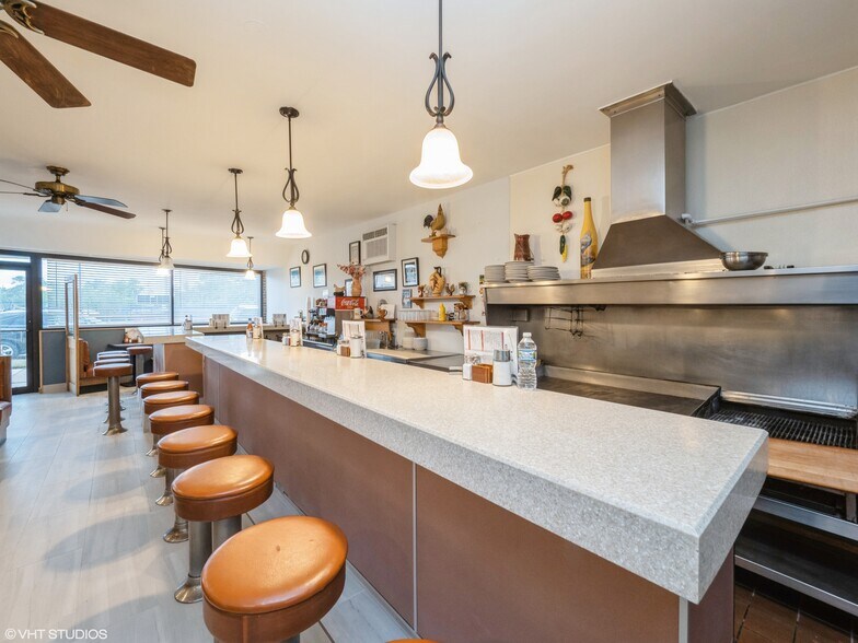 456-458 E Northwest Hwy, Des Plaines, IL à vendre - Photo intérieure – Image 3 sur 12