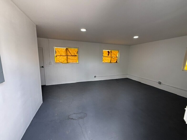 14041 NW 20th Ave, Opa-locka, FL à vendre - Photo de l’immeuble – Image 3 sur 9