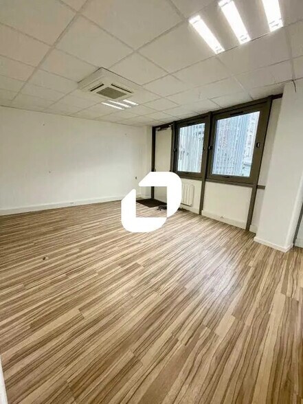 Bureau dans Boulogne-Billancourt à louer - Photo de l’immeuble – Image 3 sur 20