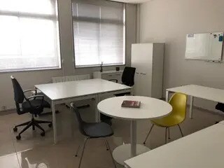 Plus de détails pour Bureau à vendre