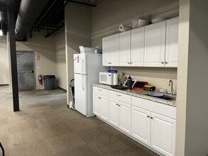 333 SW Cutoff, Northborough, MA à louer Photo intérieure– Image 2 sur 10