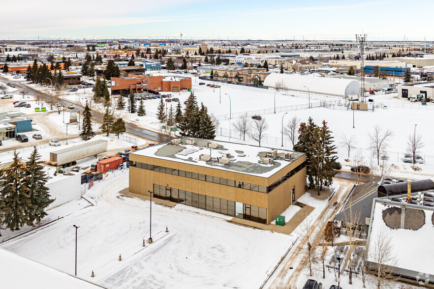 17303 102 Ave NW, Edmonton, AB à louer - Aérien – Image 2 sur 2