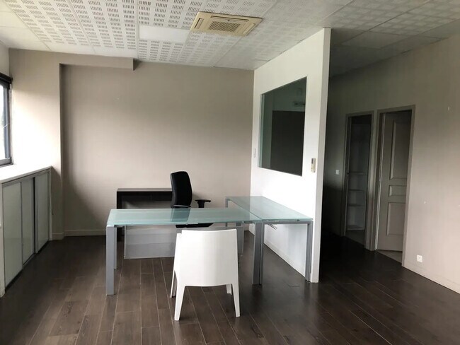 Plus de détails pour 9 Impasse Jules Hetzel, Mérignac - Bureau à louer