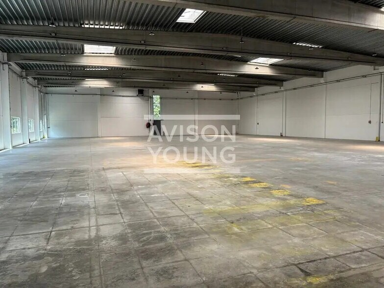 Local d’activités dans Chilly-Mazarin à louer - Photo intérieure – Image 3 sur 7