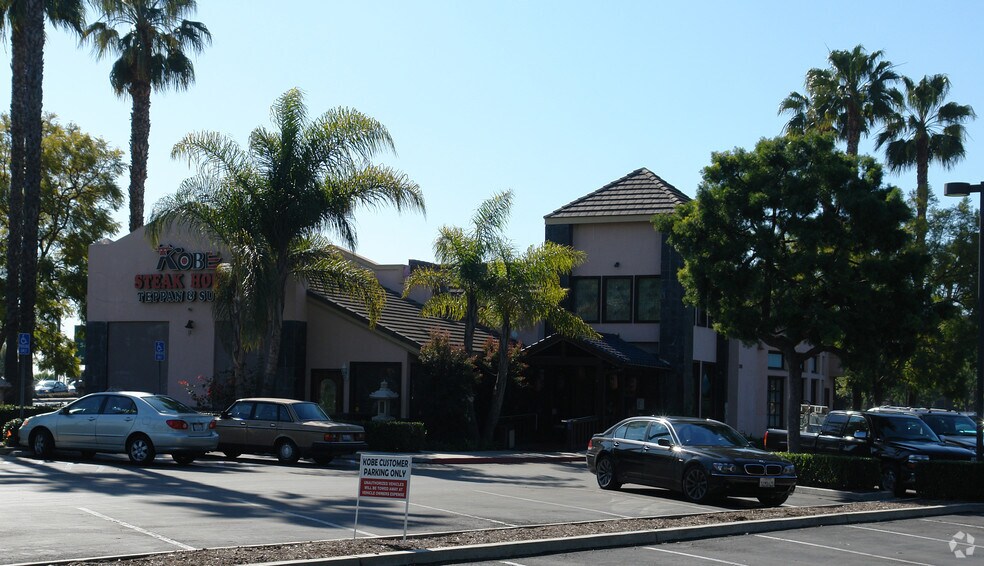 3001 Old Ranch Pky, Seal Beach, CA à vendre - Photo de l’immeuble – Image 3 sur 5
